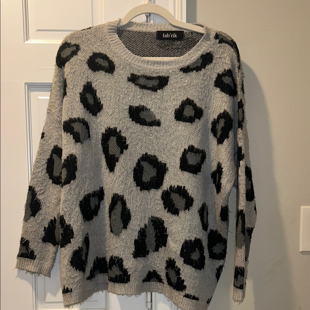 Fab'rik Black and Gray Patterned Sweater